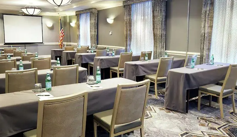 Martinique New York On Broadway, Curio Collection By Hilton Otel