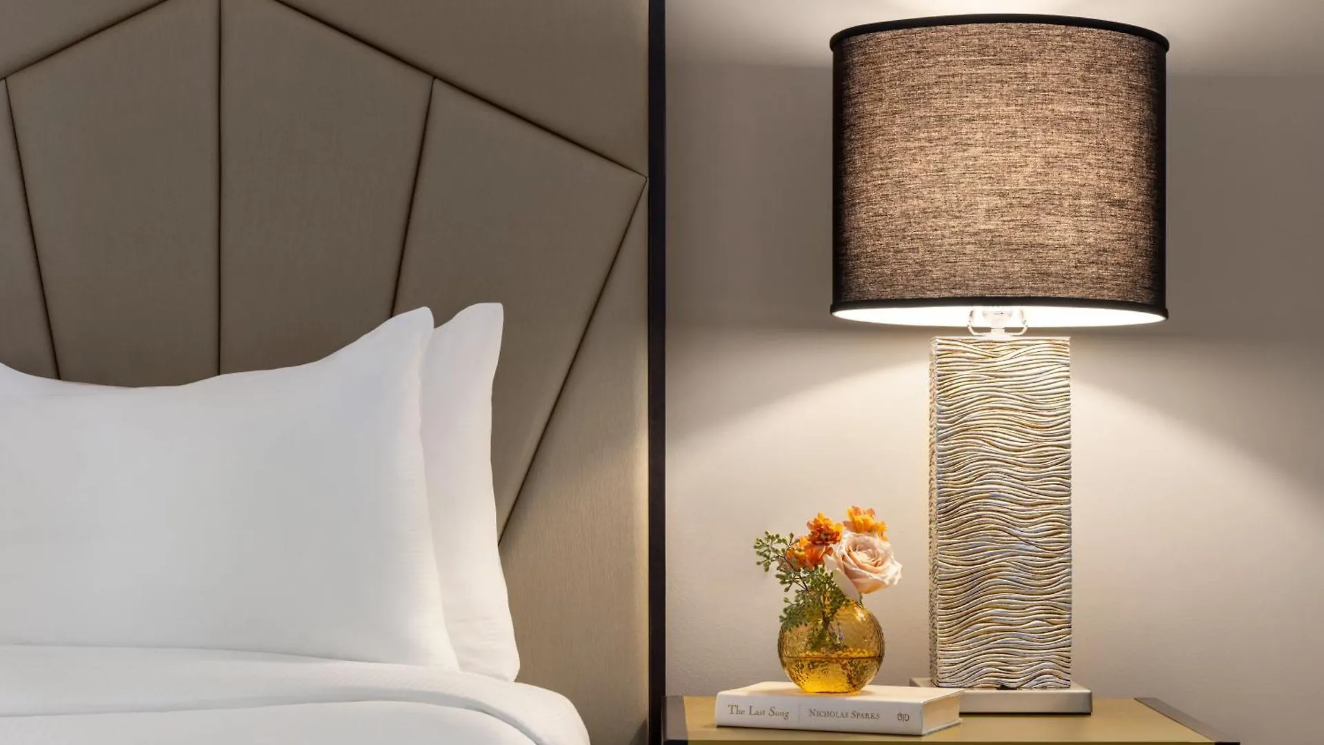Martinique New York On Broadway, Curio Collection By Hilton Hotell 4*,