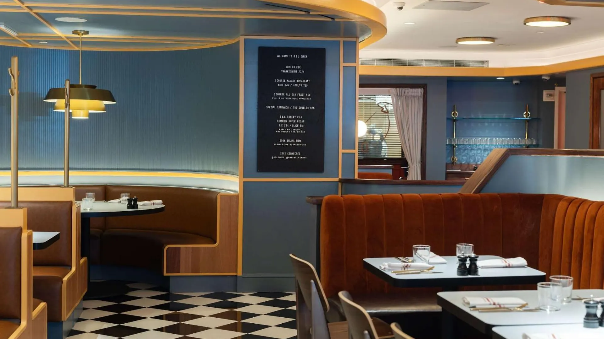 Martinique New York On Broadway, Curio Collection By Hilton Hotell USA