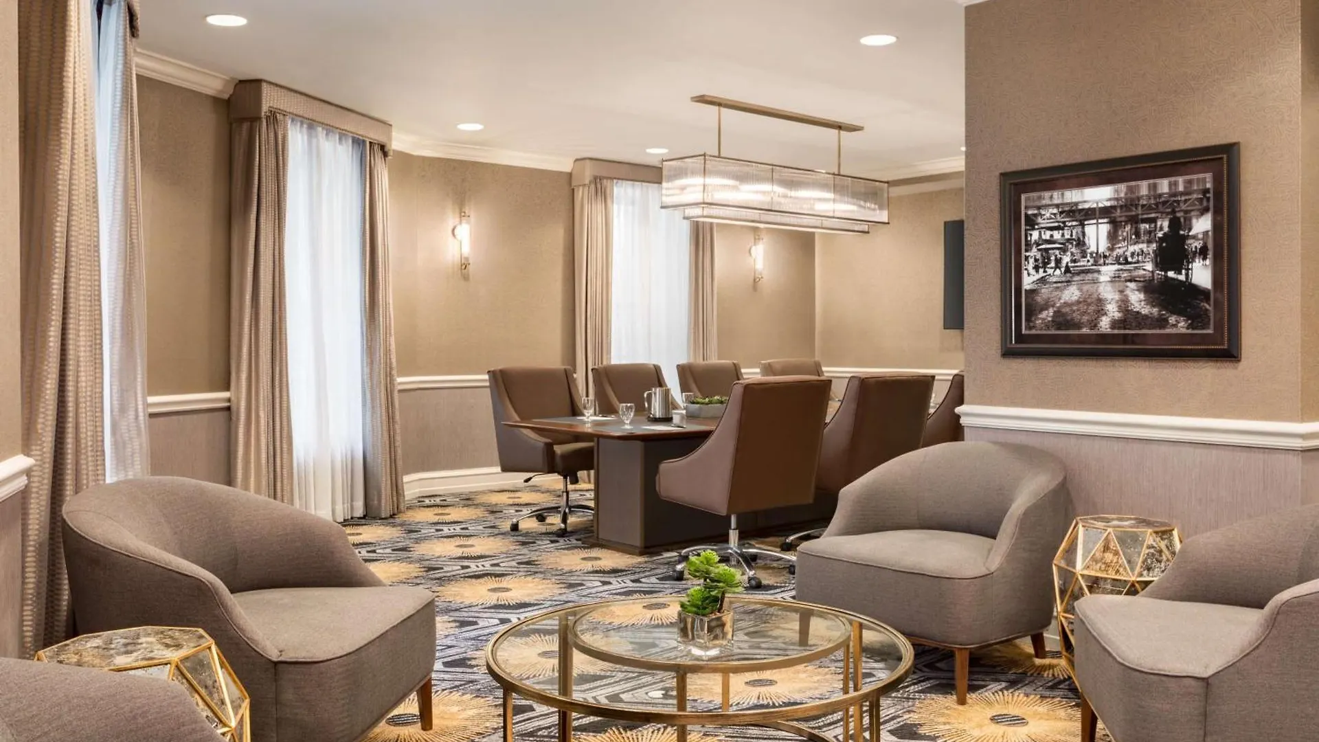 Martinique New York On Broadway, Curio Collection By Hilton Hotel
