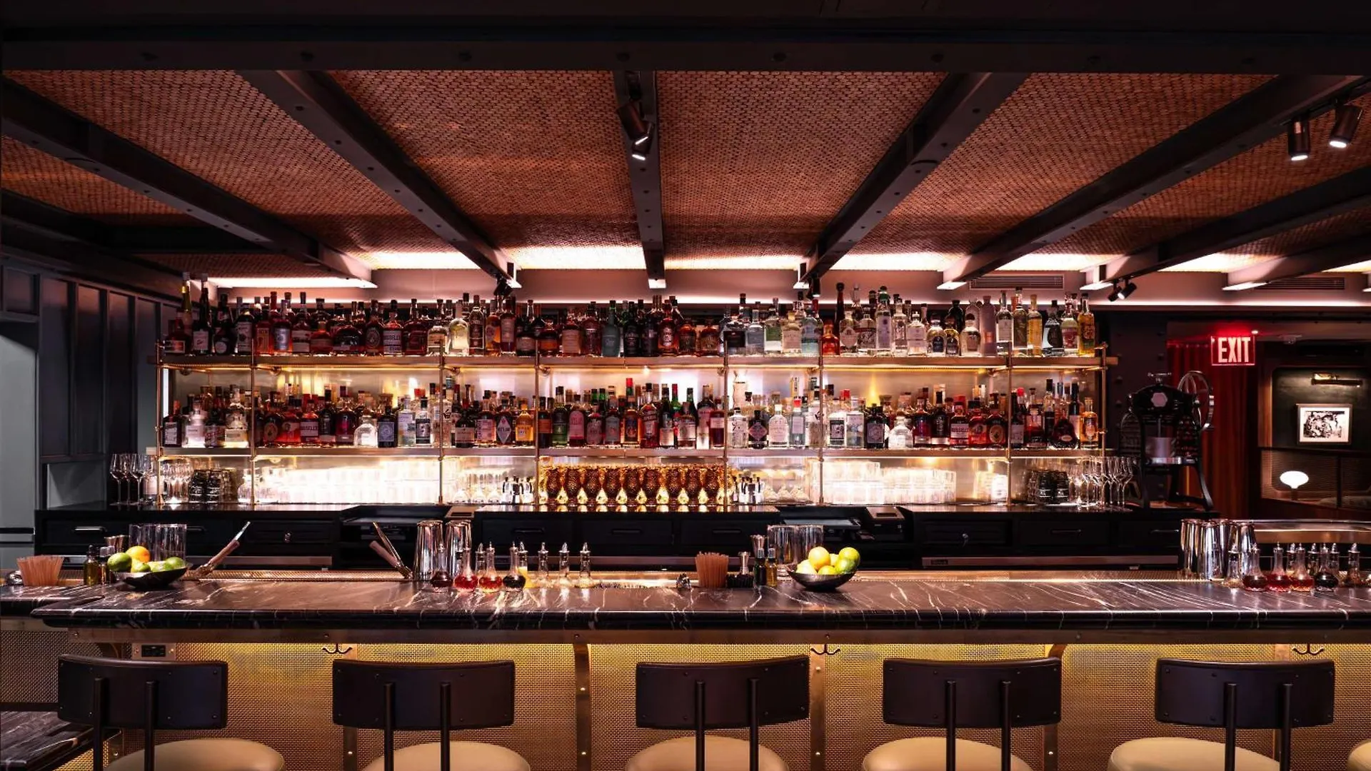 Martinique New York On Broadway, Curio Collection By Hilton Hotel