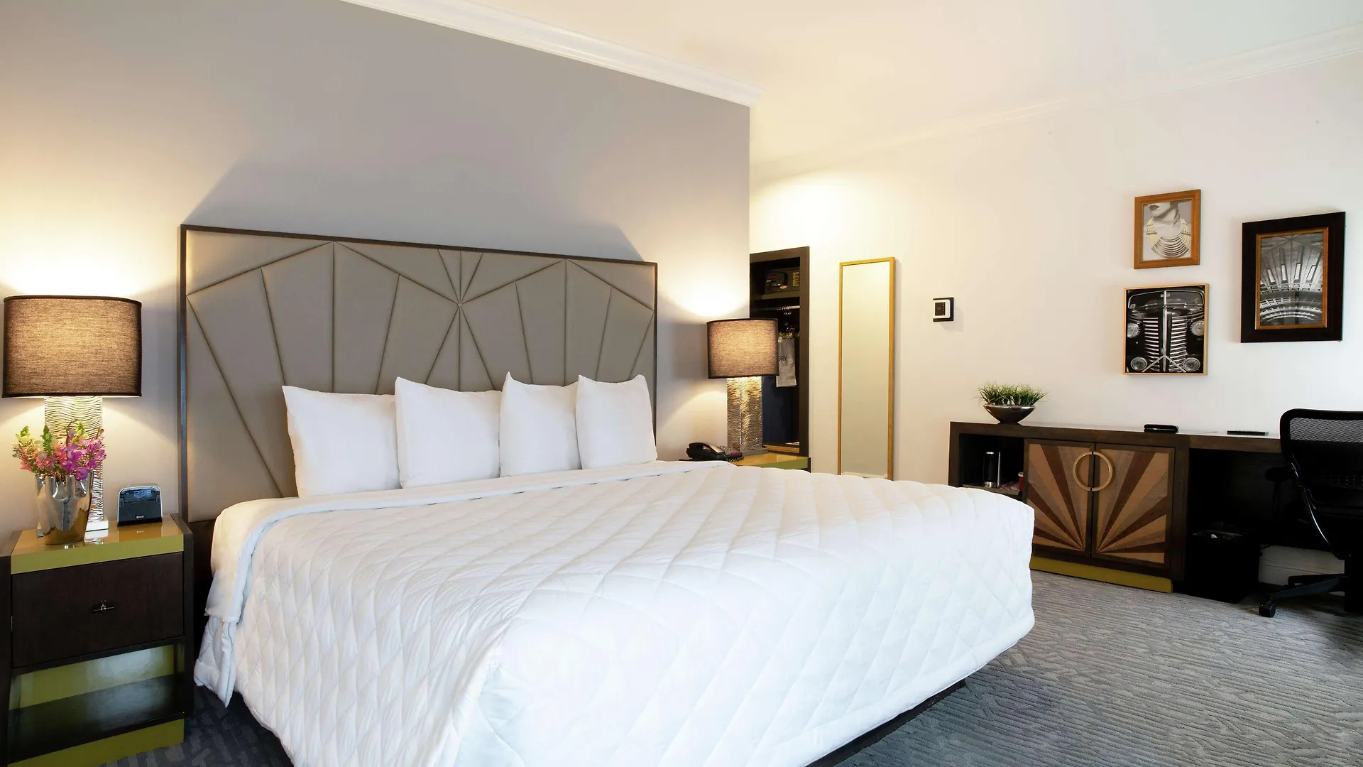 Martinique New York On Broadway, Curio Collection By Hilton Hotel 4*,  United States