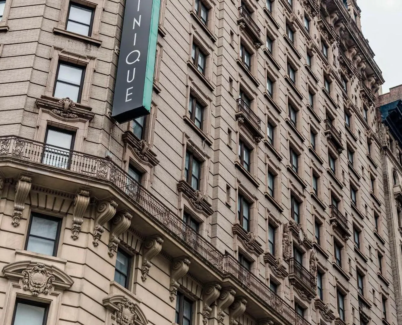 Martinique New York On Broadway, Curio Collection By Hilton Hotel