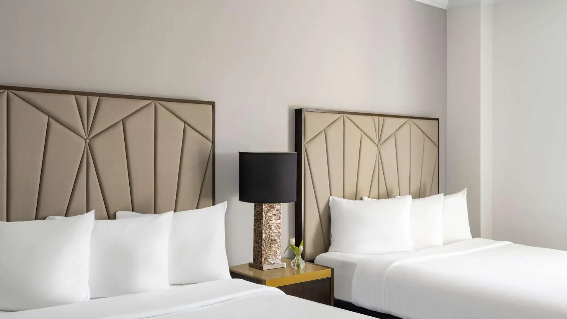 Martinique New York On Broadway, Curio Collection By Hilton Hotel