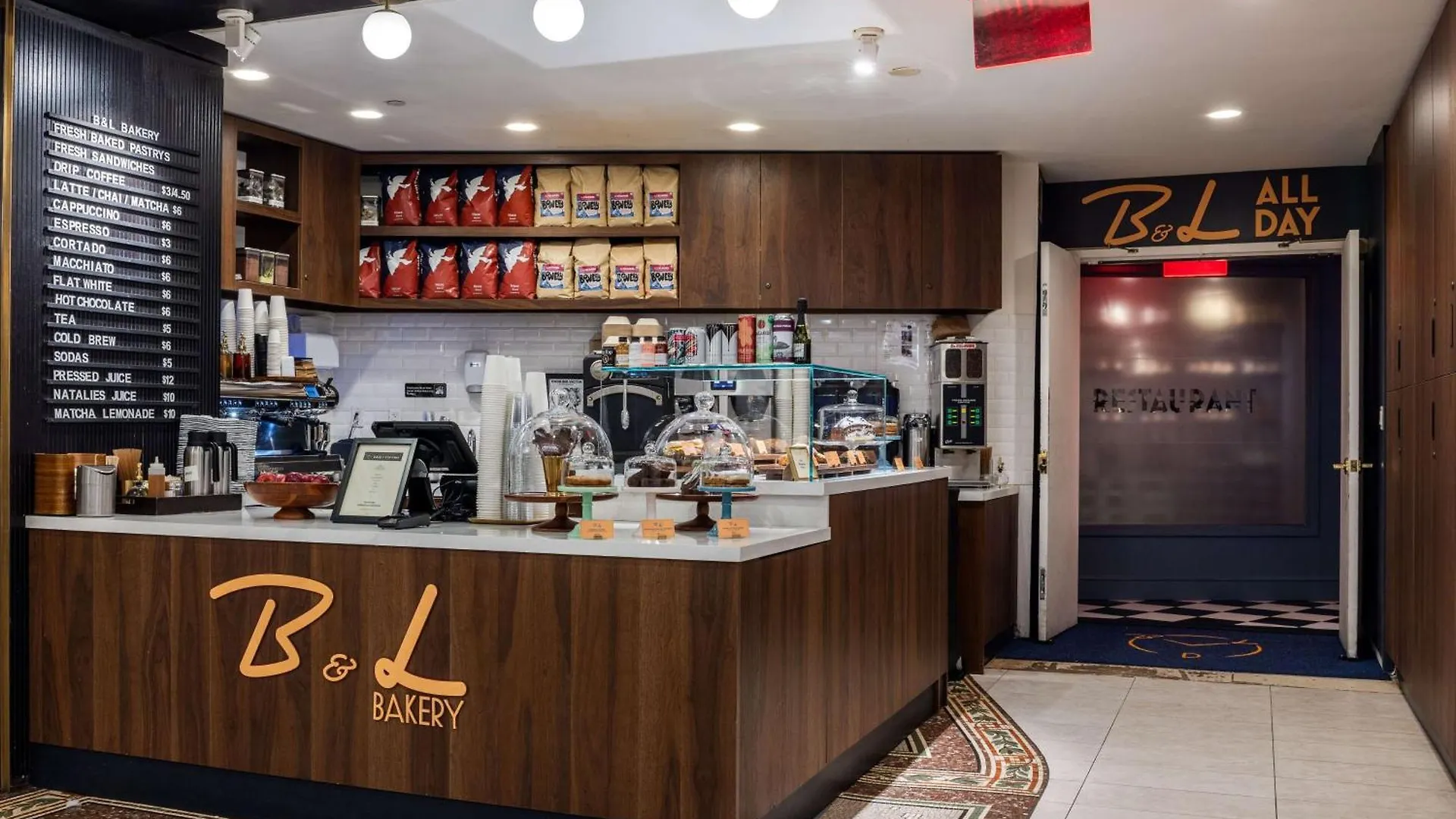 Martinique New York On Broadway, Curio Collection By Hilton Hotel
